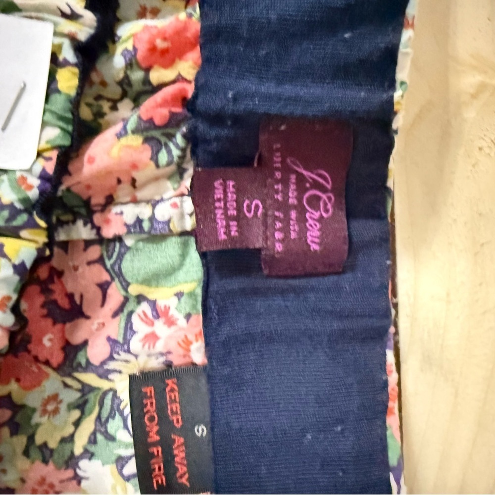 J.Crew Floral Pull-On PJ Shorts β Elastic Waist, Lightweight Cotton (Size S) - Picture 2 of 6
